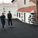 Los concejales Francisco Baute y José Miguel Mesa visitan las obras en Chiguergue.