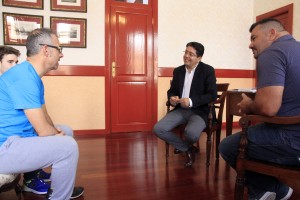 Reunión alcalde con Toni Franco