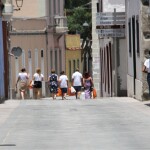 Turistas calle de Arriba_2684