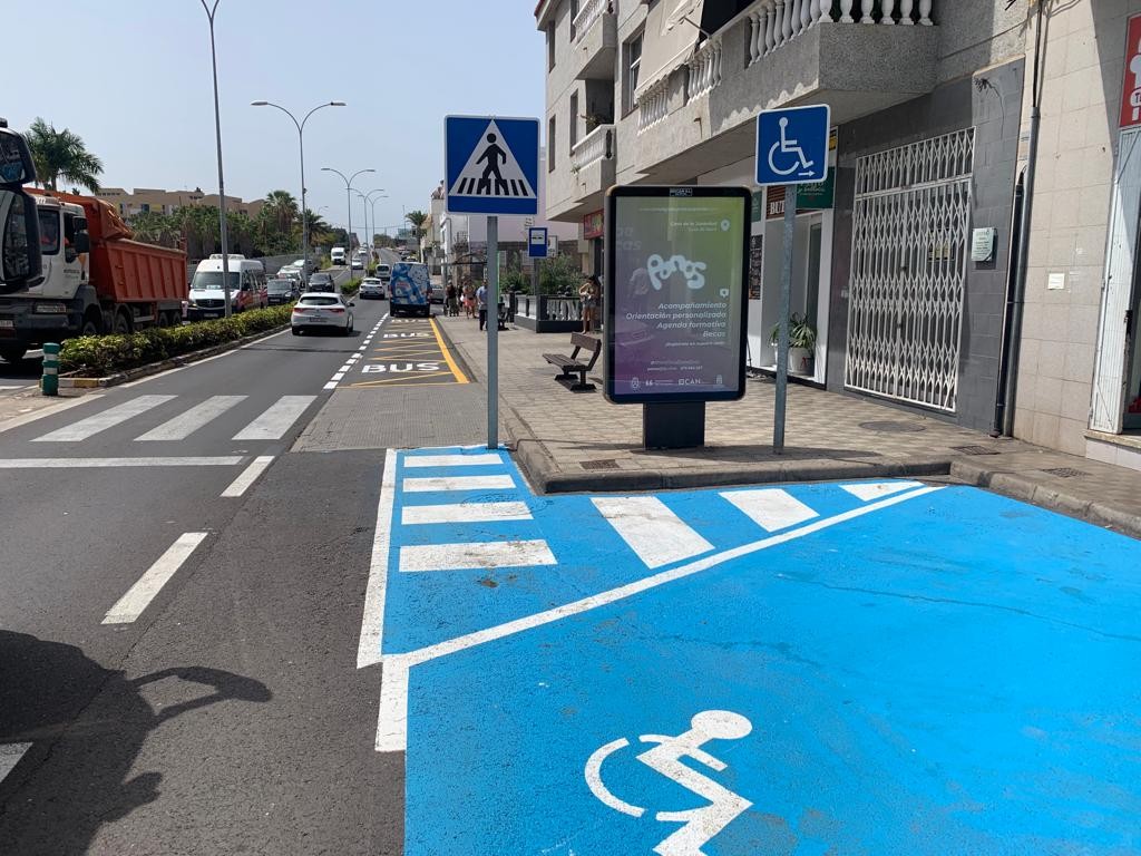 Estacionamiento para personas con movilidad reducida