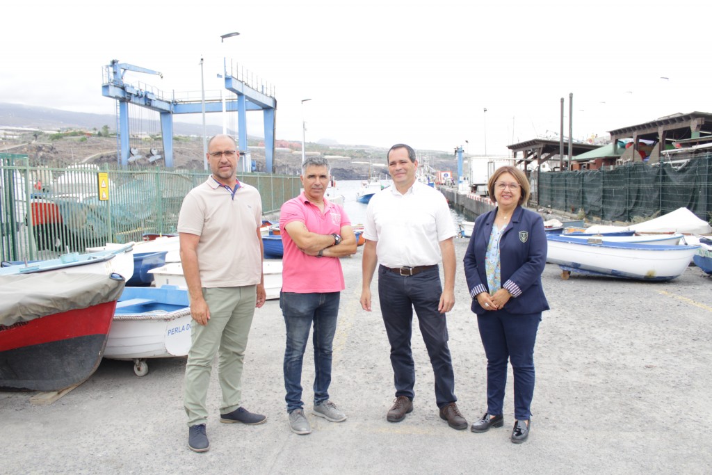 Visita del director general de Pesca del Gobierno de Canarias, Carmelo Dorta