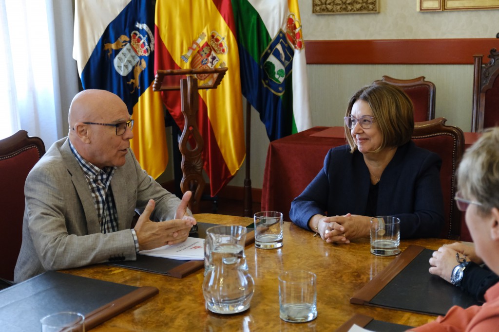 Guía de Isora recibe la visita del Diputado del Común